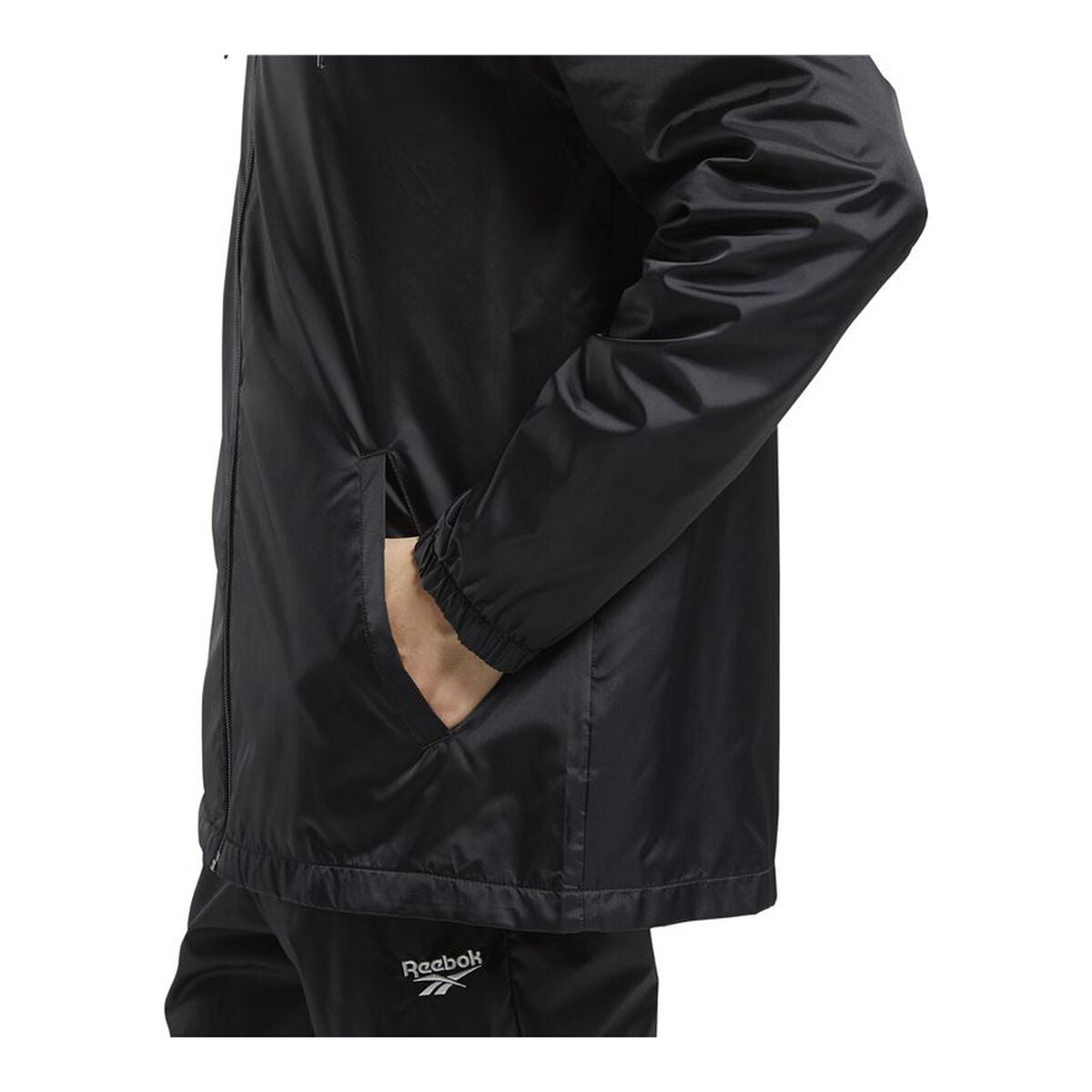 Reebok Classics Windcheater Jacke – Herren-Windjacke aus 100% recyceltem Polyester in Schwarz